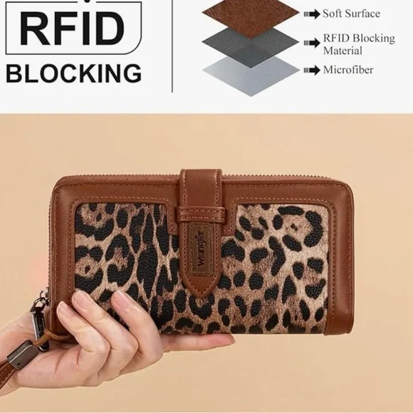 NWT Wrangler Brown Leopard Print Bifold Wallet with RFID Protection - Picture 2 of 6
